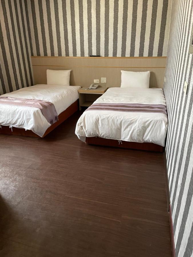 Mei Hua Hotel Kaohsiung Zewnętrze zdjęcie